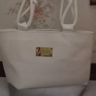 کیف سفید بند کنفی