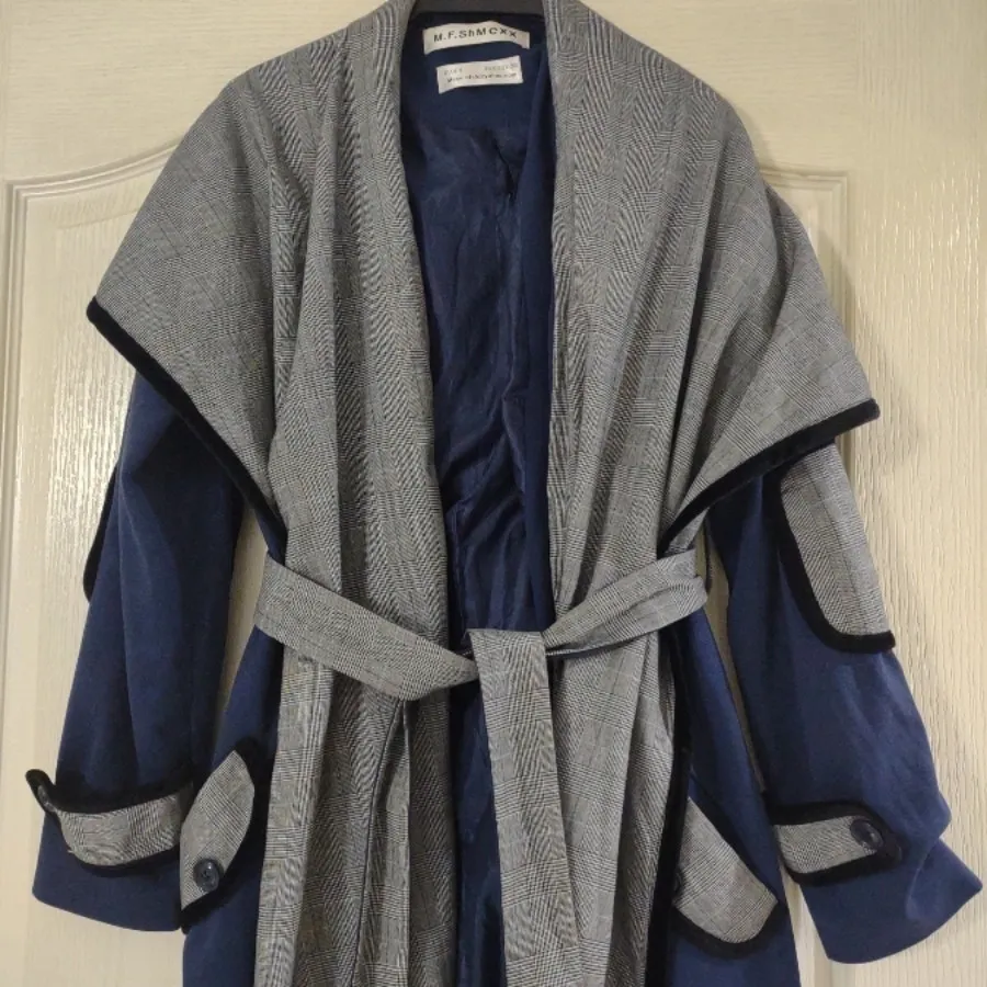 پالتو شنل دار