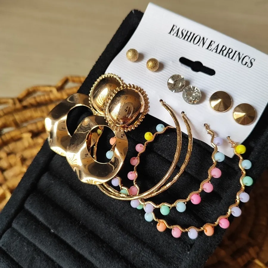 گوشواره پکی