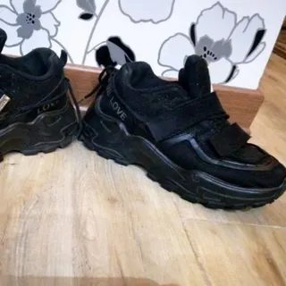 کفش لژدار اسپورت
ساخت ترک