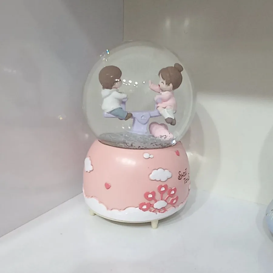 گوی موزیکال برفی