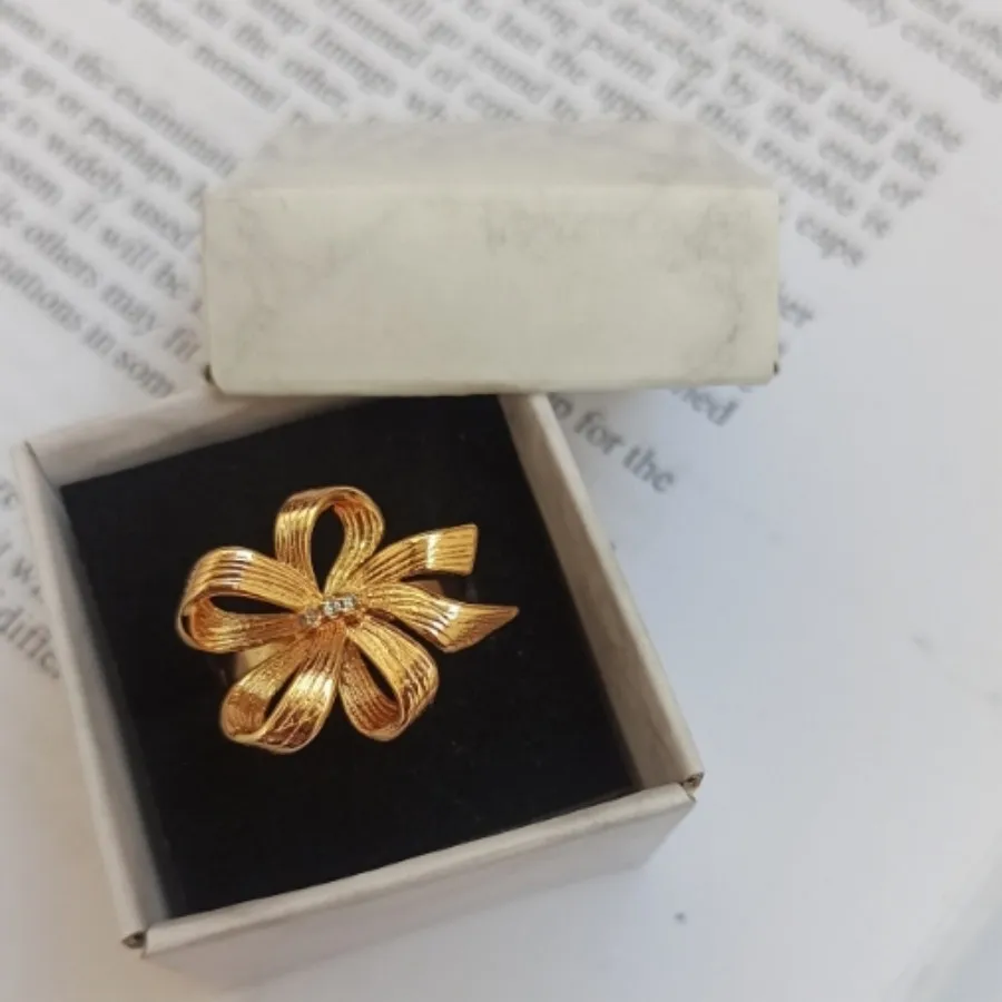 انگشتر پاپیون گلد