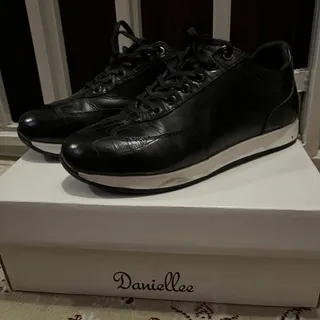 کفش دنیلی مشکی