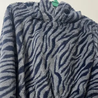 هودی کلاه دار خز