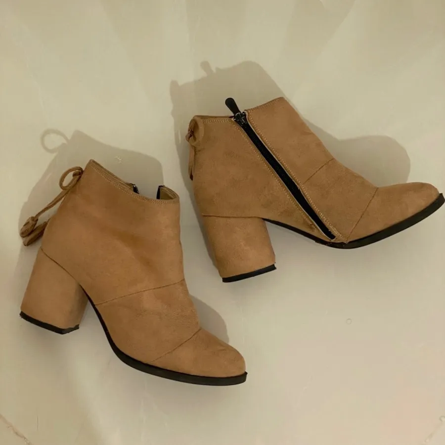 نیم بوت ترک