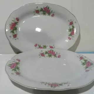 یک جفت دیس قدیمی گلسرخ