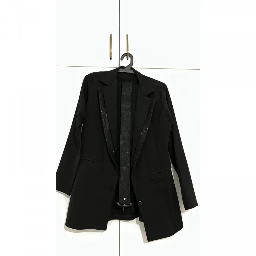 کت و‌شلوار دخترونه