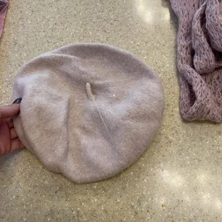 کلاه برت کرم