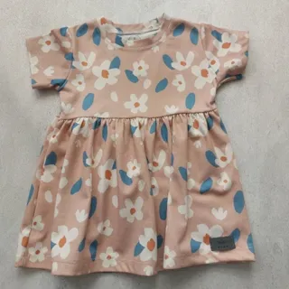 پیراهن دخترانه