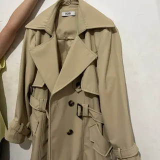 ترنچ کت بارونی