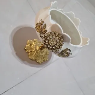 ظرف شکلات خوری