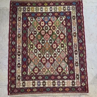 گلیم پشمی دستباف