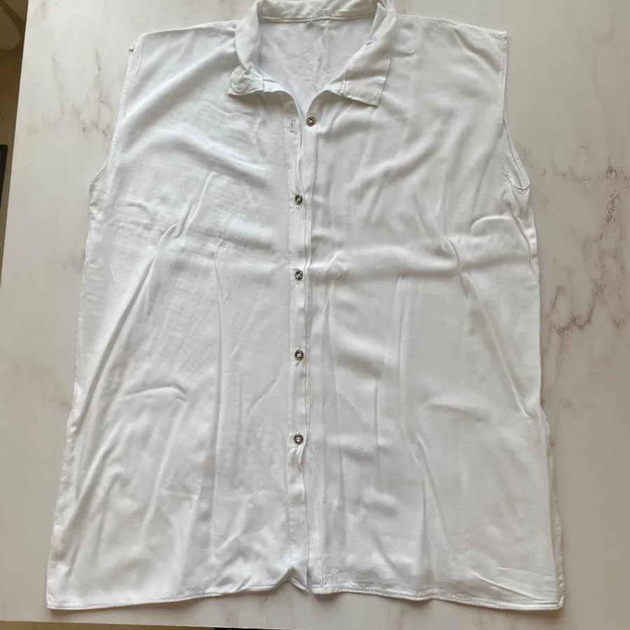 تاپ نخی سفید