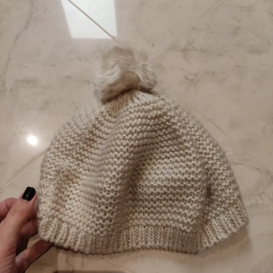 کلاه اچ اند ام