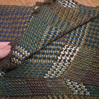 شال پلیسه نخی