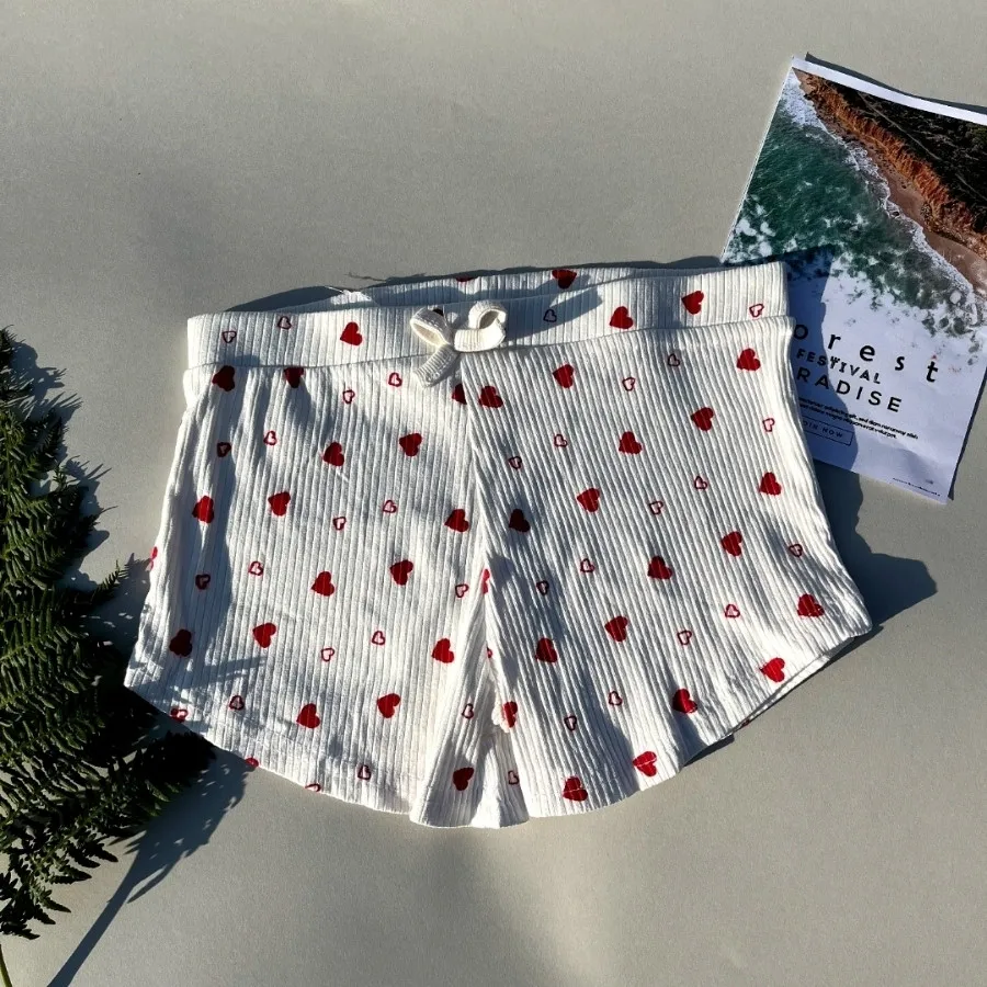 شورتک شلوارک