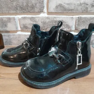 نیم بوت ورنی