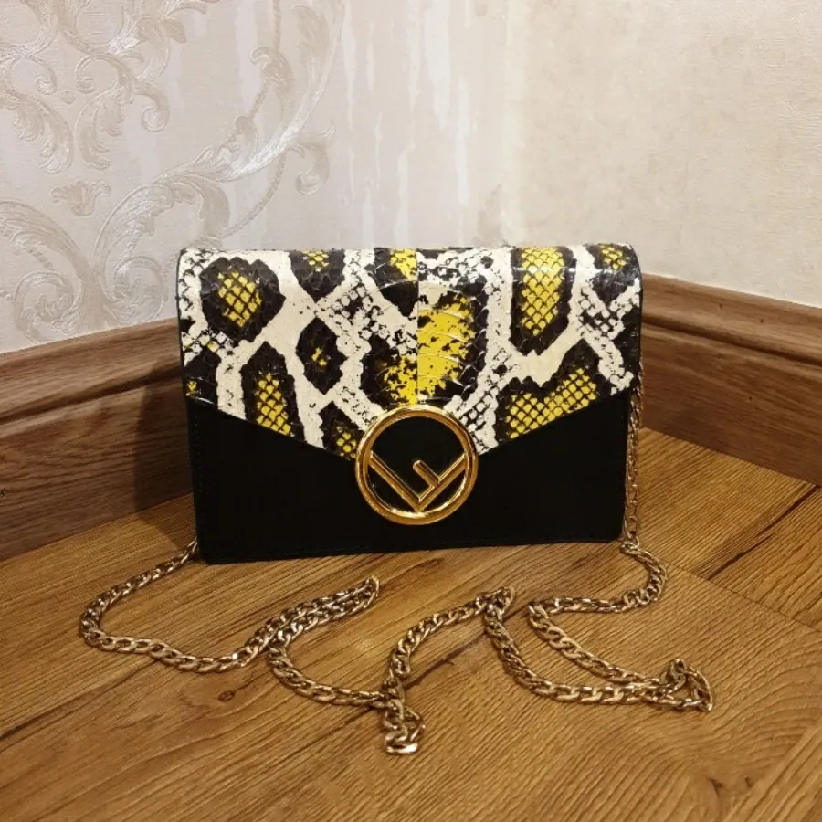 کیف تمام چرم شانی