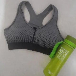 نیم تنه ورزشی