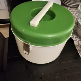 ظرف نگهداری غذا