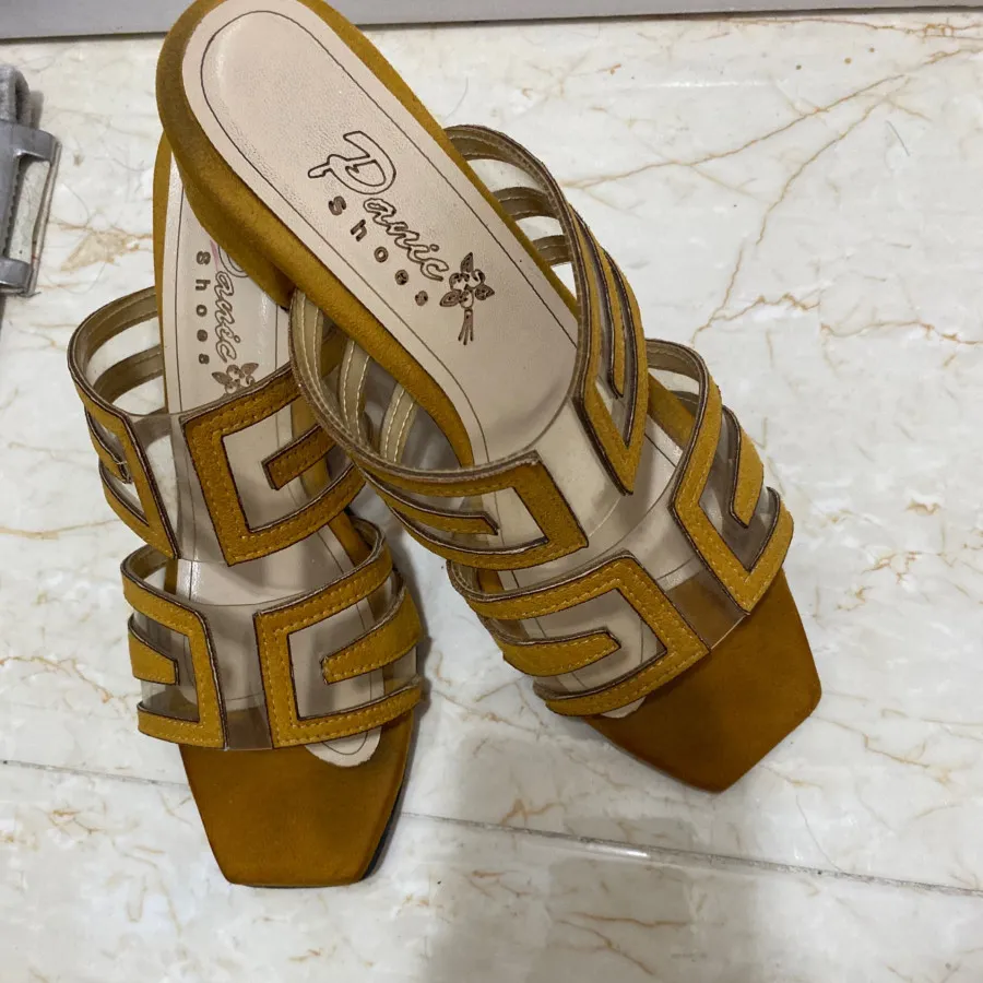 دمپایی پاشنه 5سانت راحت