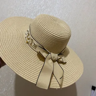 کلاه لبه دار حصیری