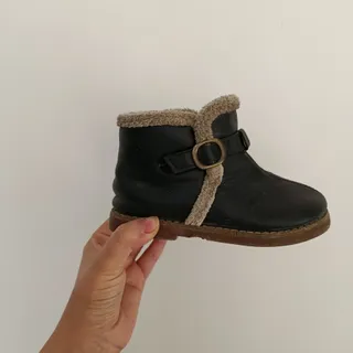 بوت وارداتی