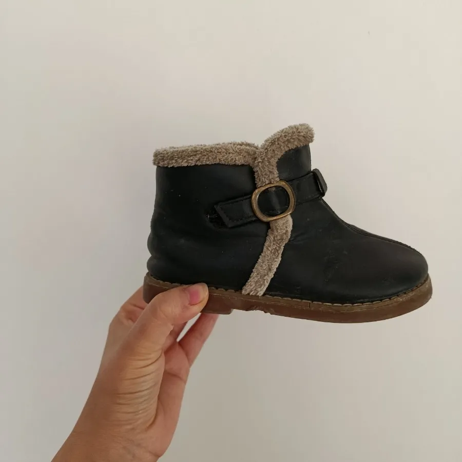 بوت وارداتی