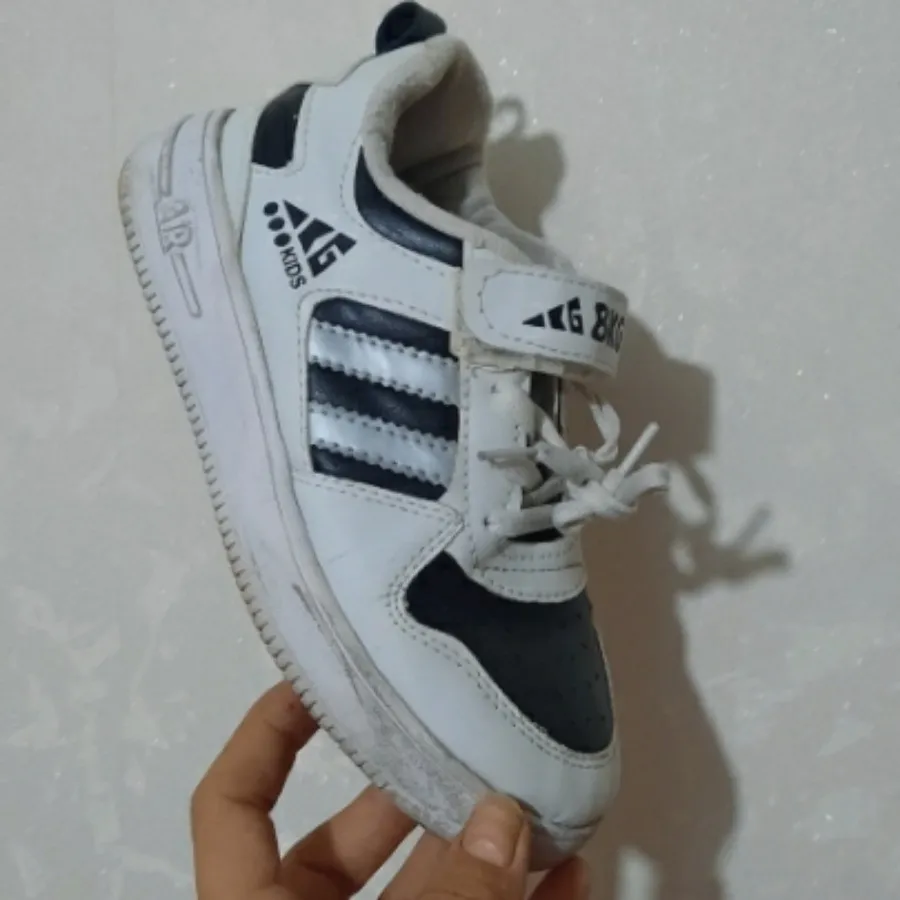 کفش بچه گانه 32