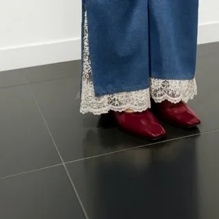 کفش کلاسیک آلبالویی