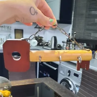 جاکلیدی چوبی بشکل کلید