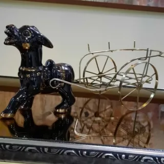 مجسمه گاری دار