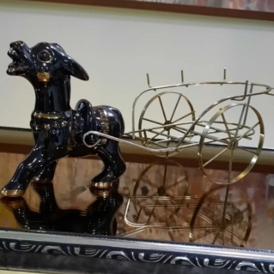 مجسمه گاری دار