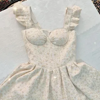 پیراهن نامزدی