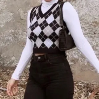 وست بافت اچ اند ام