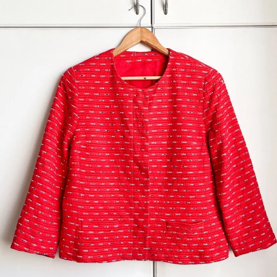 کت آستردار قرمز