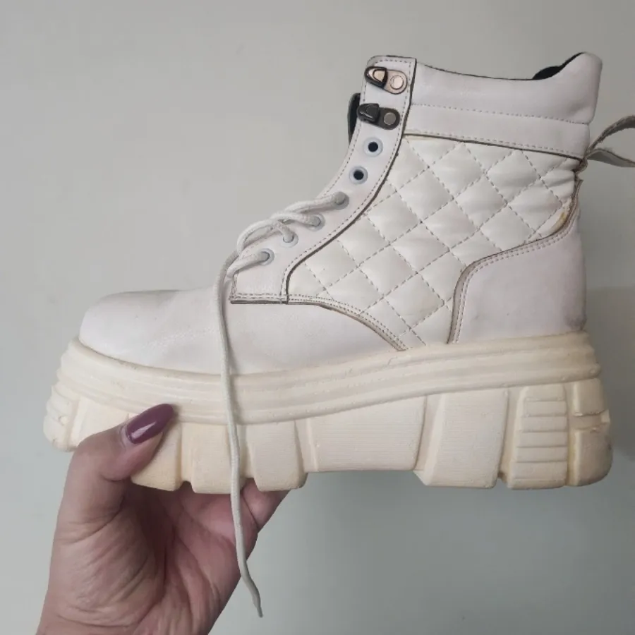 نیم بوت لژدار