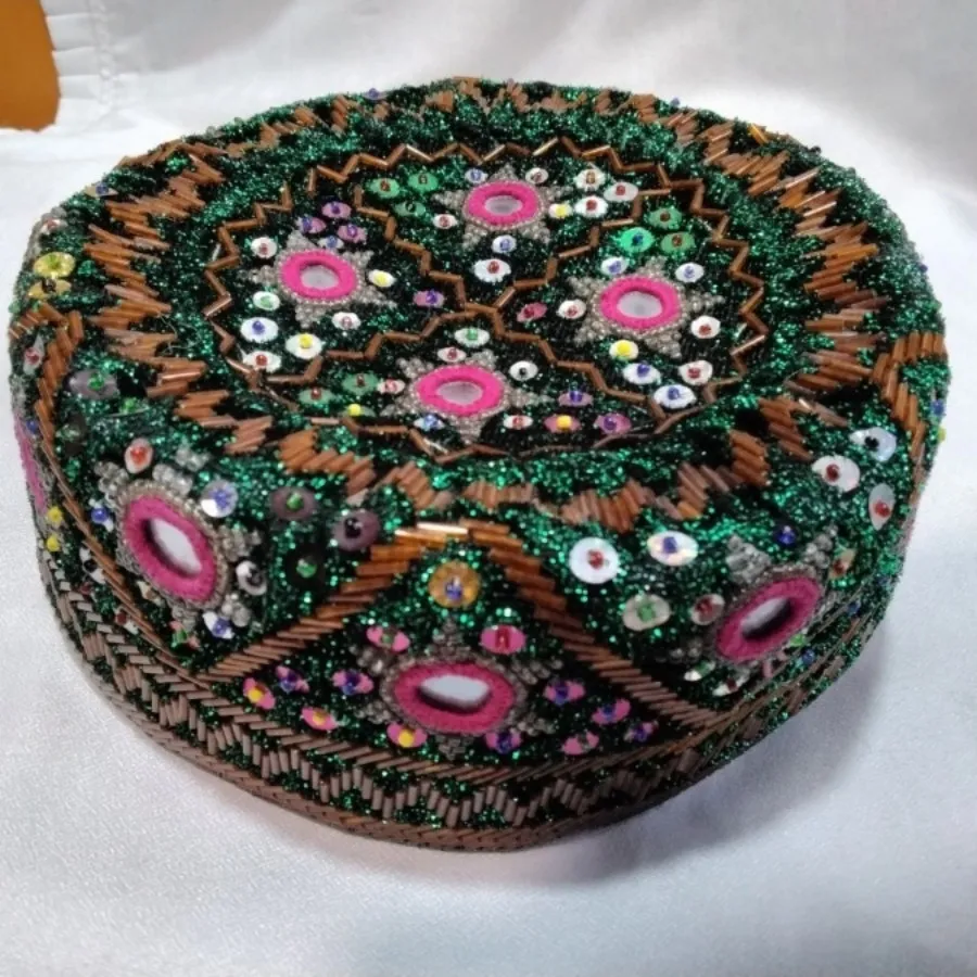 کلاه منجوق دوزی سنتی