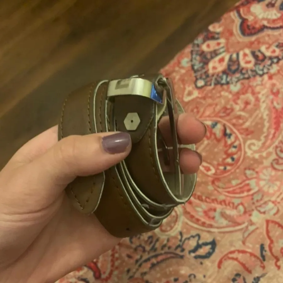 کمربند چرم قهوه ای