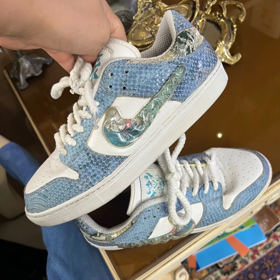 کتانی نایک دراگون 40