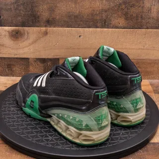 کفش بسکتبال والیبال بزرگ