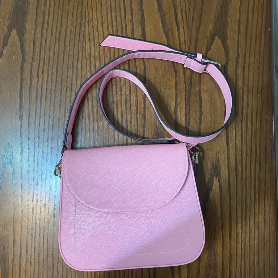 کیف  چرم صورتی