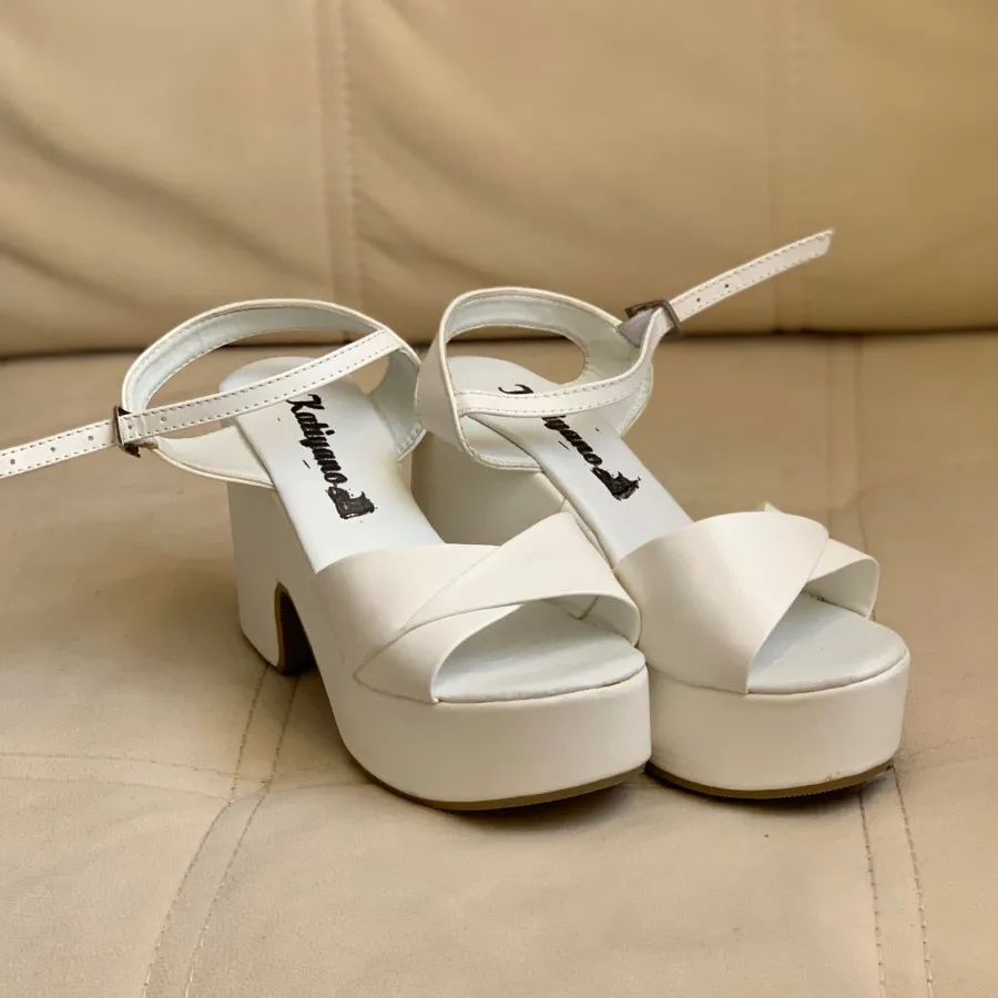 کفش لژ پاشنه بلند