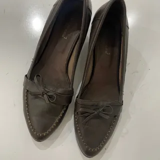 کفش چرم قهوه ای زنانه 42