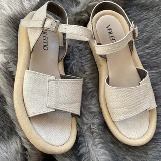 صندل سایز 39