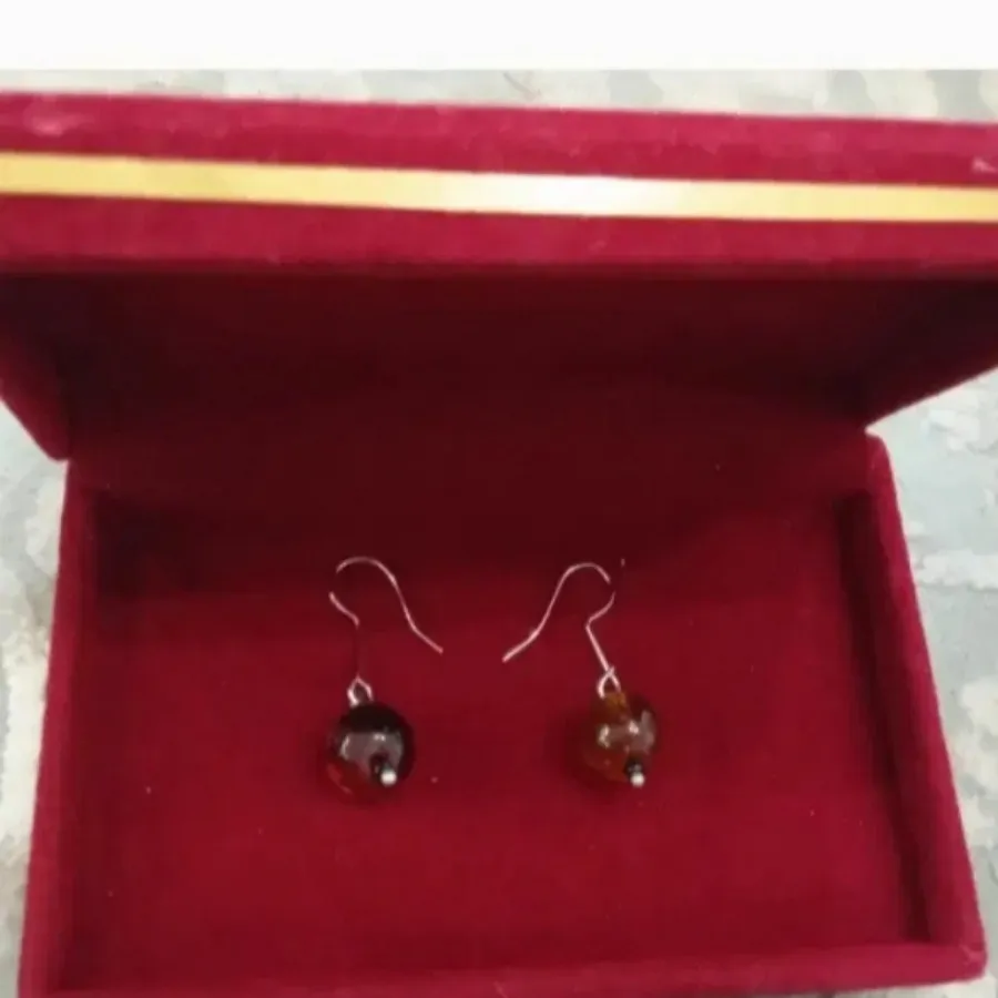 گوشواره های کهربا