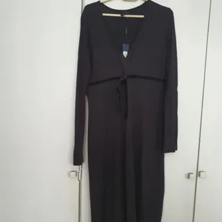 پیراهن گرم مشکی کشی