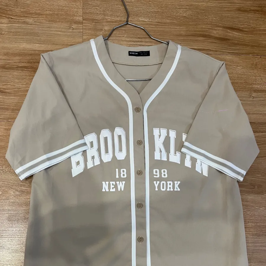 پیراهن استین کوتاه