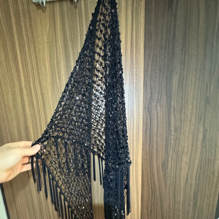 روسری مجلسی کار شده