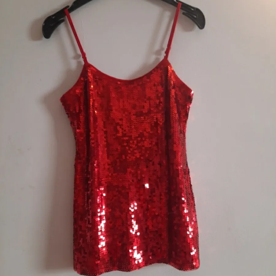 تاپ قرمز مجلسی